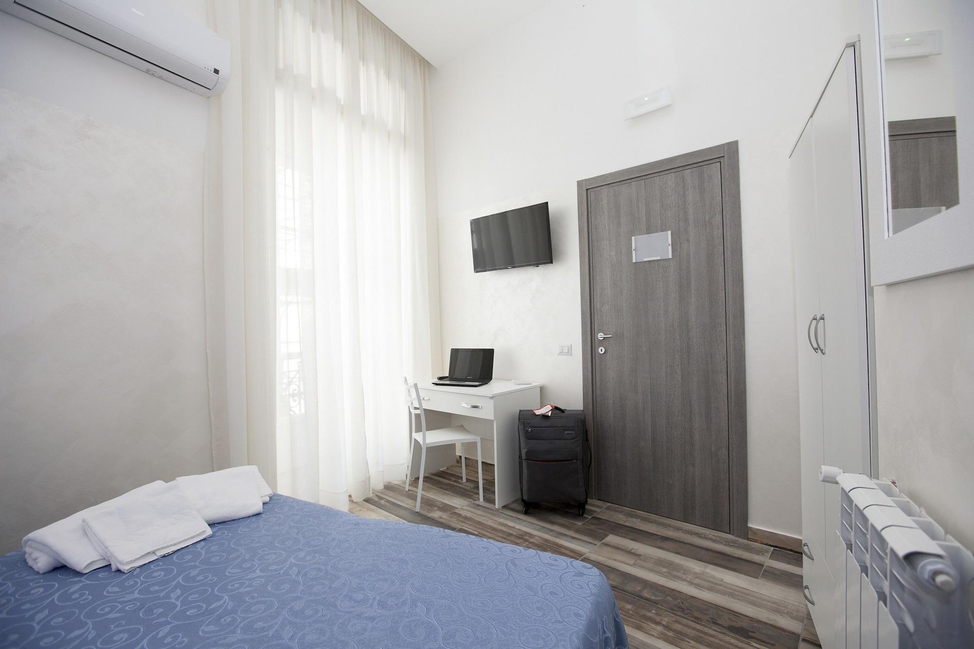 Napoli Garibaldi Square Bed and Breakfast Eksteriør billede
